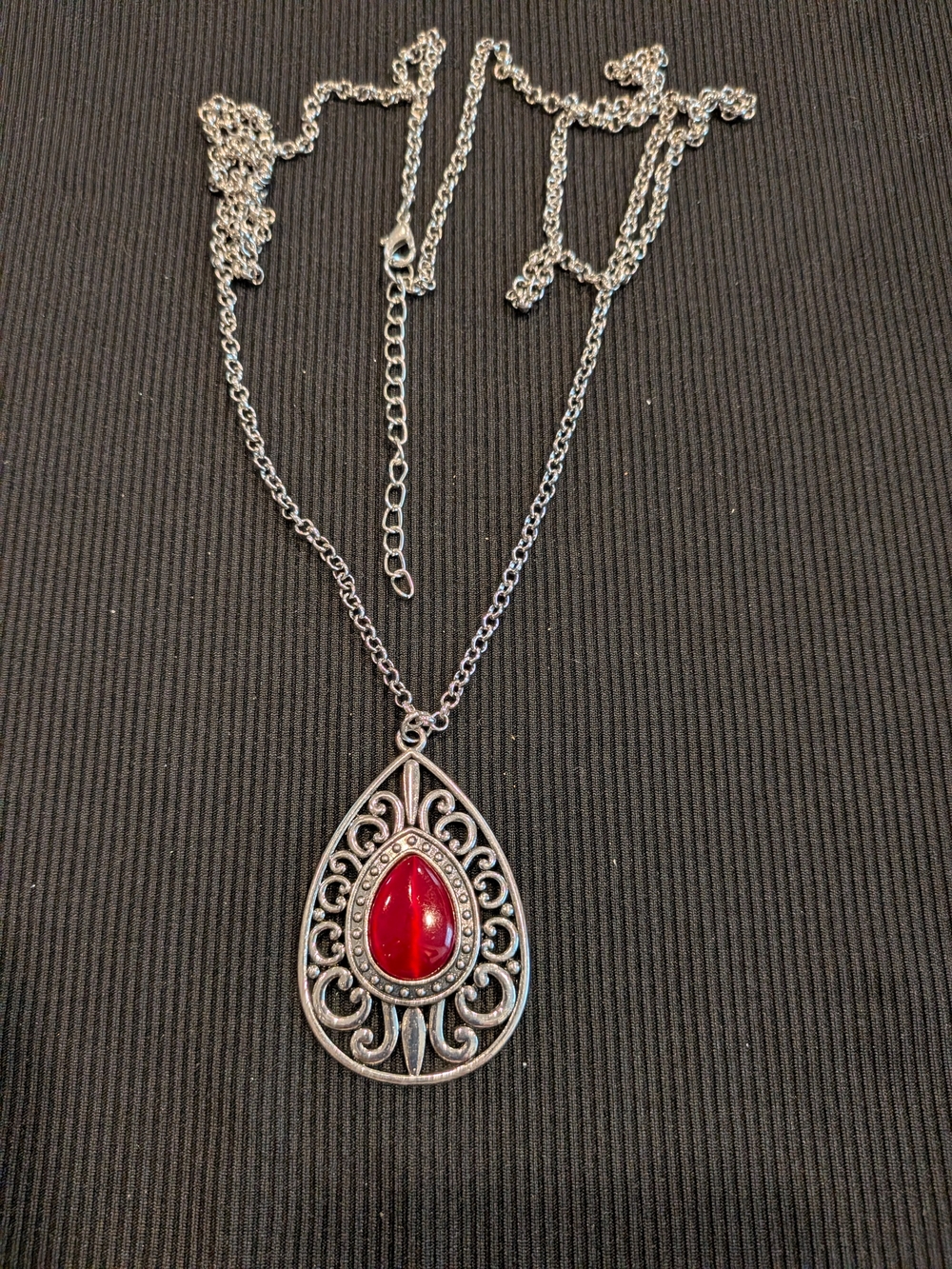 Red Teardrop Pendant Necklace 22" - Victorian Style Silver Tone